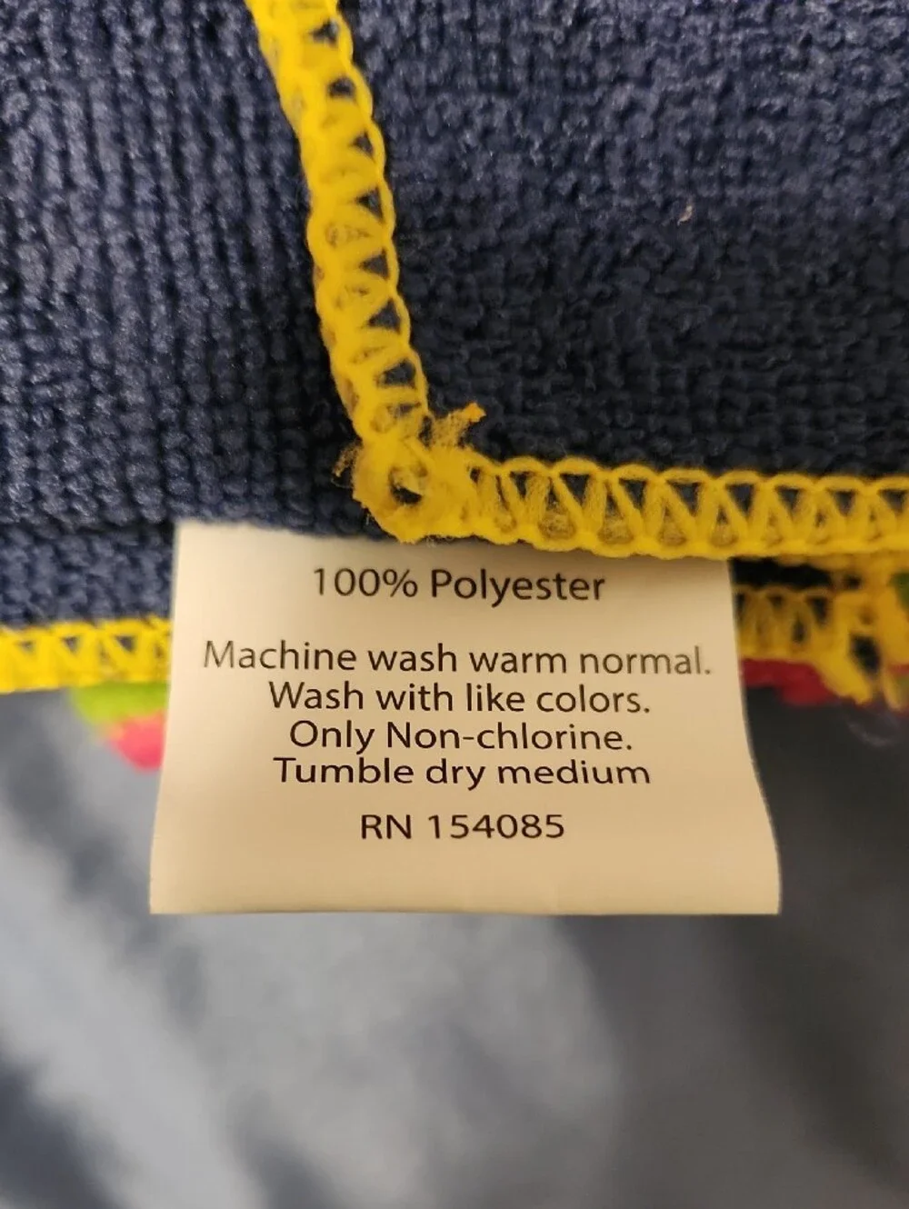 2 Madagascar Microfiber Pet Beach/Bath Towels/Bedding - Navy & Lime Green